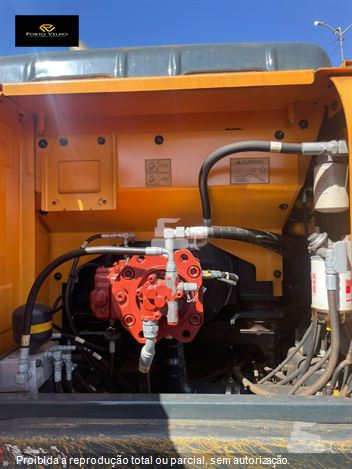 Escavadeira Hyundai R220LC-9