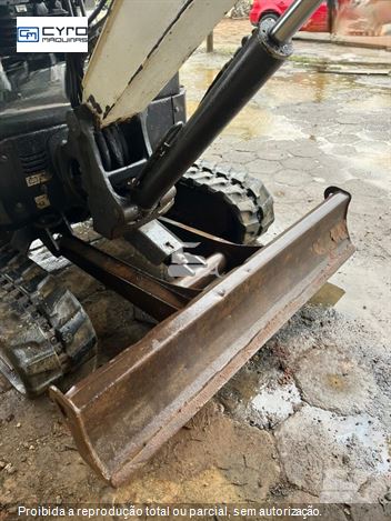 Mini-Escavadeira Bobcat E27z