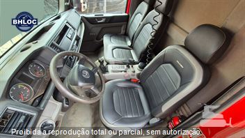 Caminhão Volkswagen 11-180 Delivery 2p (diesel)(E5)