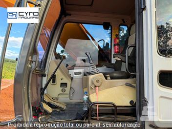 Escavadeira Hyundai R210LC-7