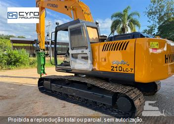 Escavadeira Hyundai R210LC-7