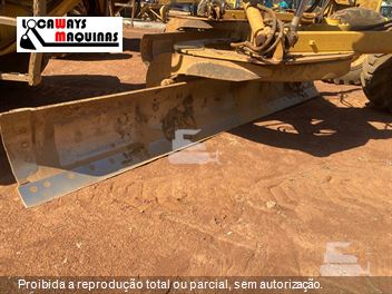 Motoniveladora Caterpillar 140K