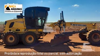 Motoniveladora New Holland RG140B