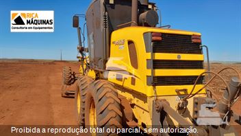 Motoniveladora New Holland RG140B