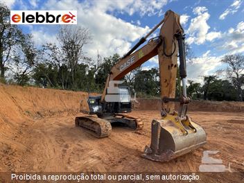 Escavadeira Case CX220C