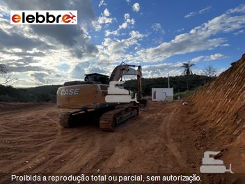 Escavadeira Case CX220C