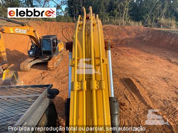 Escavadeira JCB JS220 LC