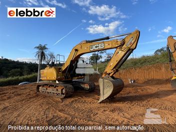 Escavadeira JCB JS220 LC
