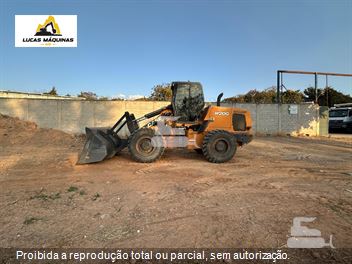 Pá Carregadeira Case W20G