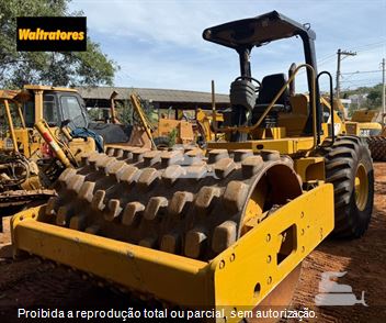 Rolo Compactador Caterpillar CP-533E