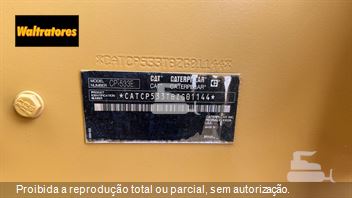 Rolo Compactador Caterpillar CP-533E