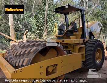 Rolo Compactador Caterpillar CP-533E