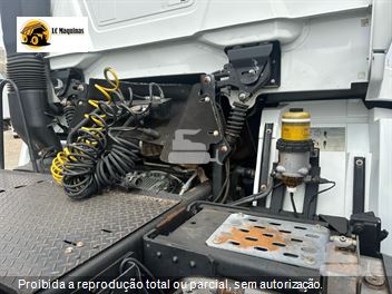 Caminhão Volkswagen 25-420 Constellation 6x2 2p (Diesel)(E5)