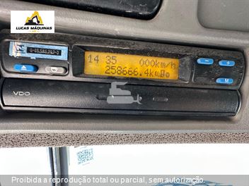 Caminhão Mercedes-Benz Atego 2426 6x2 2p (Diesel) (E5)