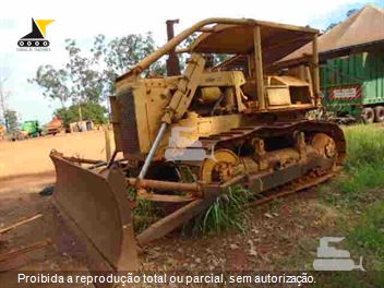 Trator de Esteira Caterpillar D6D