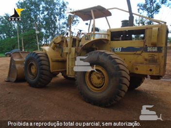 Pá Carregadeira Caterpillar 966C