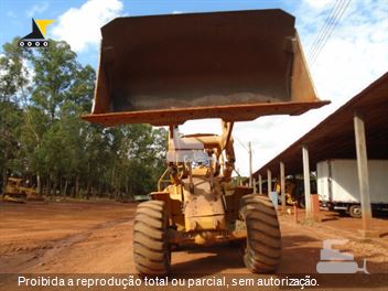 Pá Carregadeira Caterpillar 966C