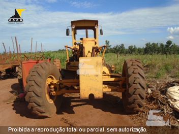 Motoniveladora Caterpillar 140B