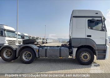 Caminhão Mercedes-Benz Axor 2544 S 6x2 2p (diesel)