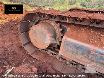 Escavadeira Case CX220B