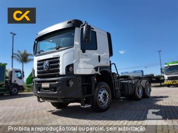 Caminhão Volkswagen 33-460 Constellation 6x4 2p (diesel)(E5)