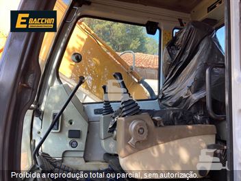 Escavadeira Hyundai R210LC-7