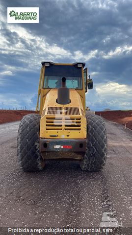 Rolo Compactador Bomag BW 211 D-40