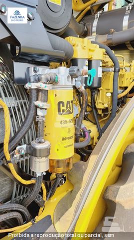 Rolo Compactador Caterpillar CP-54B