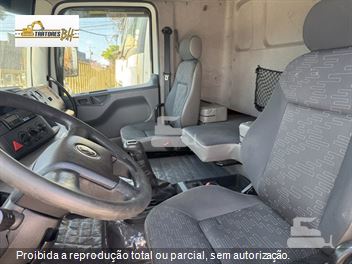 Caminhão Volkswagen 24-280 E Constellation 8x2 2p (Diesel)(E5)