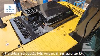 Escavadeira Caterpillar 313D2 L