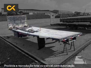 CARROCERIA DE MADEIRA 8M