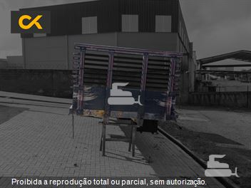 CARROCERIA DE MADEIRA 8M