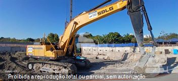 Escavadeira SDLG LG6210E