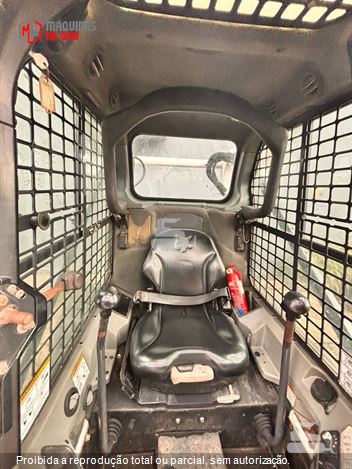 Mini-Carregadeira Bobcat S570