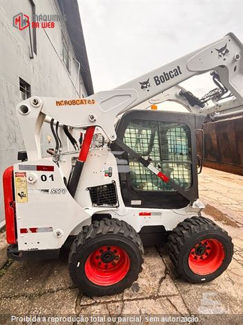 Mini-Carregadeira Bobcat S570