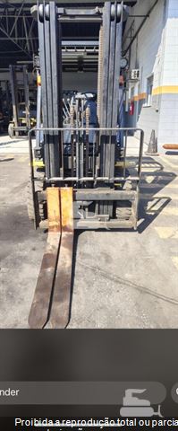 Empilhadeira Yale FB25RZ