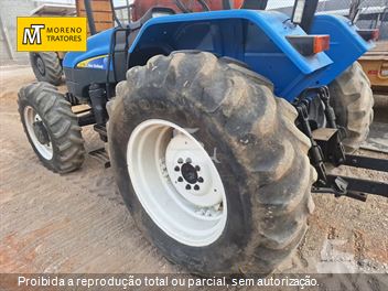 Trator Agrícola New Holland TL75E