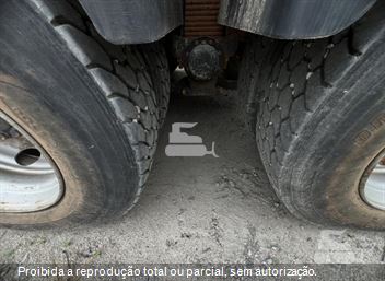 Caminhão Mercedes-Benz Atego 2730 6x4 2p (Diesel)(E5)