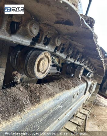 Trator de Esteira Caterpillar D4