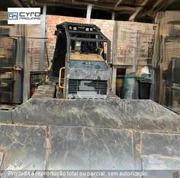 Trator de Esteira Caterpillar D4
