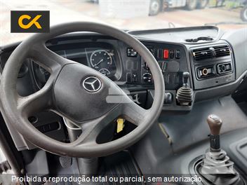 Caminhão Mercedes-Benz Atego 2730 6x4 2p (Diesel)(E5)