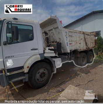 Caminhão Mercedes-Benz Axor 2831 6x4 2p (diesel)
