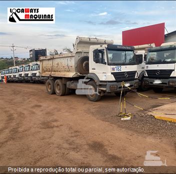 Caminhão Mercedes-Benz Axor 2831 6x4 2p (diesel)