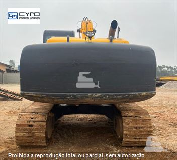 Escavadeira JCB JS210