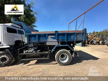 Caminhão Mercedes-Benz 1718 2p (diesel)