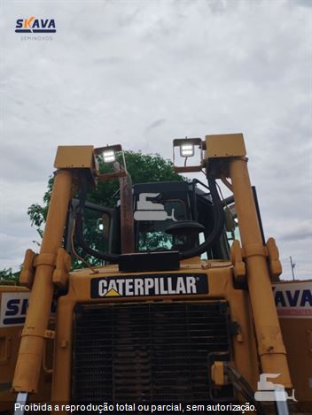 Trator de Esteira Caterpillar D6T