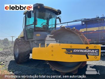 Rolo Compactador Dynapac CA250