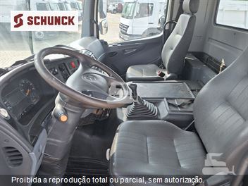 Caminhão Mercedes-Benz Axor 2831 6x4 2p (diesel)