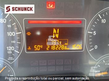 Caminhão Mercedes-Benz Axor 2831 6x4 2p (diesel)