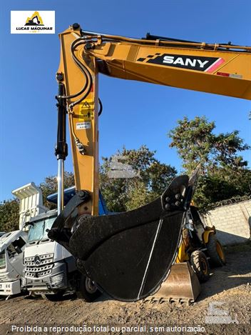 Escavadeira Sany SY135C